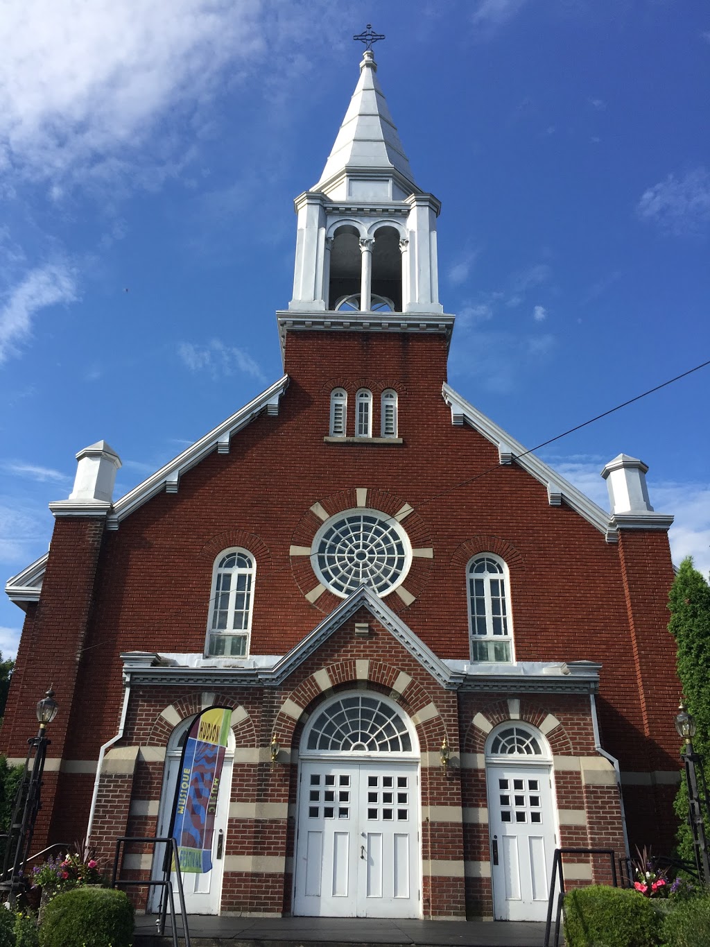 Église catholique Saint-Thomas-d’Aquin | 413 Rue Main, Hudson, QC J0P 1H0, Canada | Phone: (450) 458-5322