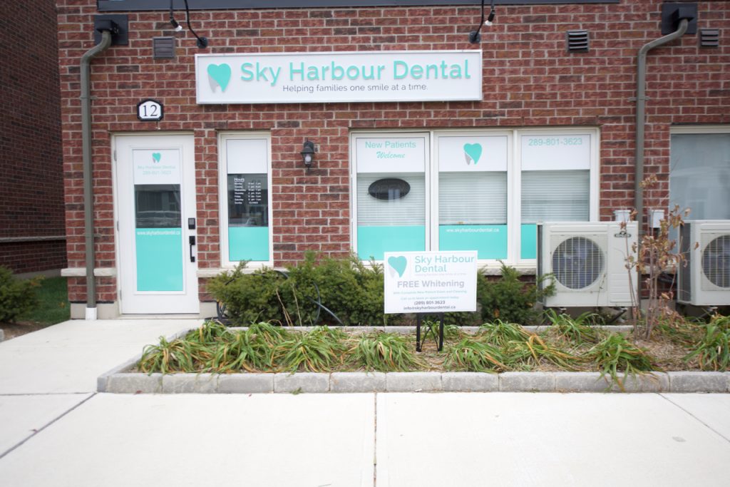 Sky Harbour Dental | 2, 12 Sky Harbour Dr, Brampton, ON L6Y 0V7, Canada | Phone: (289) 801-3623