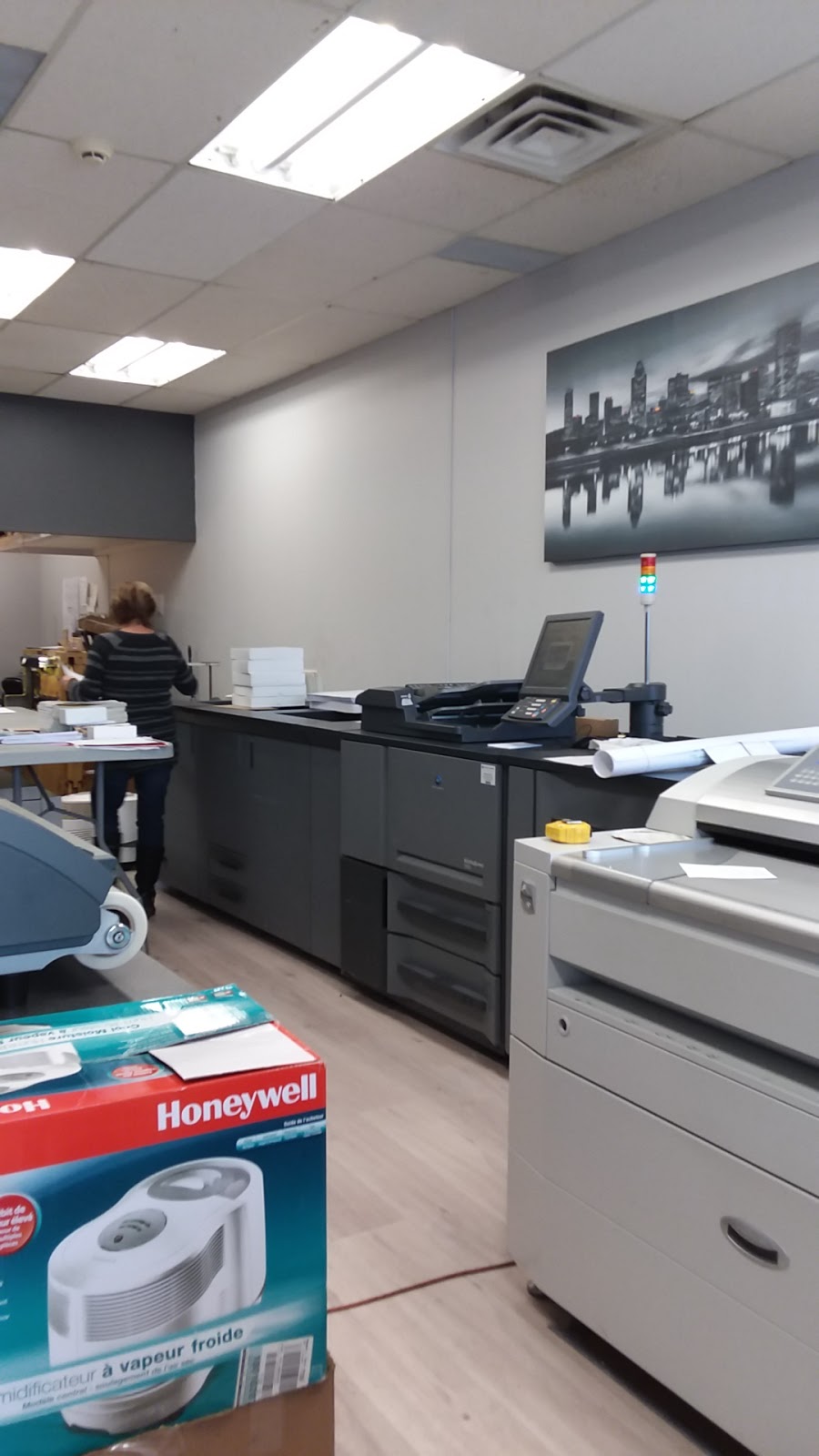 Impression MCE | 988 Boulevard de la Grande-Allée, Boisbriand, QC J7G 2T4, Canada | Phone: (450) 430-3770