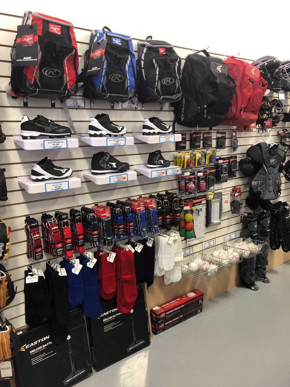 Sports Aux Puces Mascouche | 285 Mnt Masson, Mascouche, QC J7K 2L6, Canada | Phone: (450) 966-9777