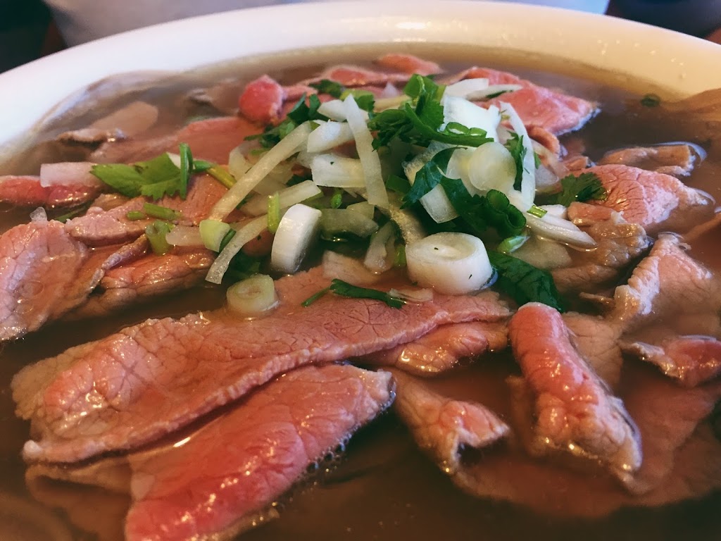 Pho Viet Nam 3969 | 3969 Montrose Rd, Niagara Falls, ON L2H 3A1, Canada | Phone: (905) 371-9999