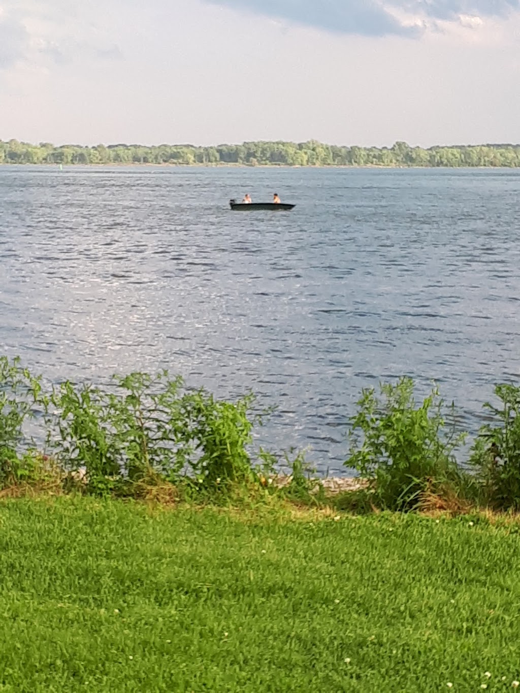 Regard sur le fleuve | Lachine, Montreal, QC H8T 2L7, Canada | Phone: (514) 872-0311