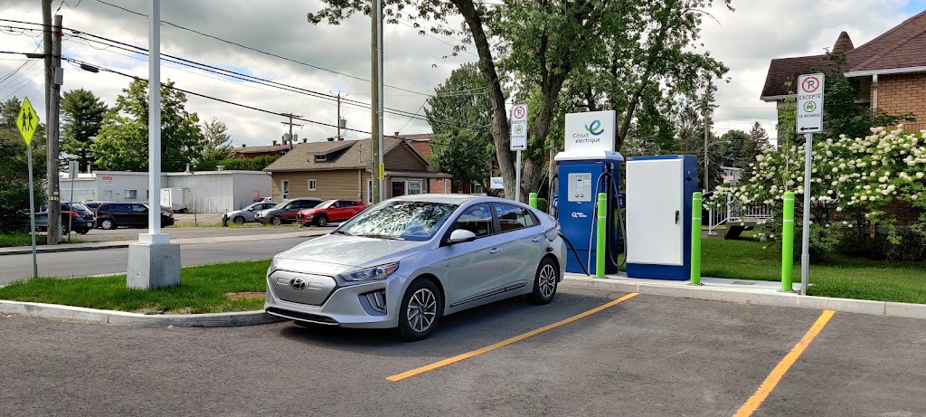 Circuit électrique Charging Station | 484 Rue Notre Dame O, Victoriaville, QC G6P 1S9, Canada | Phone: (800) 686-9243