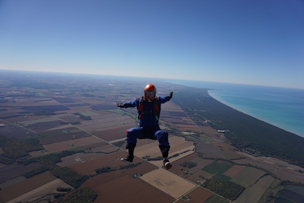 Grand Bend Sport Parachuting Center Inc | 70114C Grand Bend Line, Grand Bend, ON N0M 1T0, Canada | Phone: (519) 238-8610