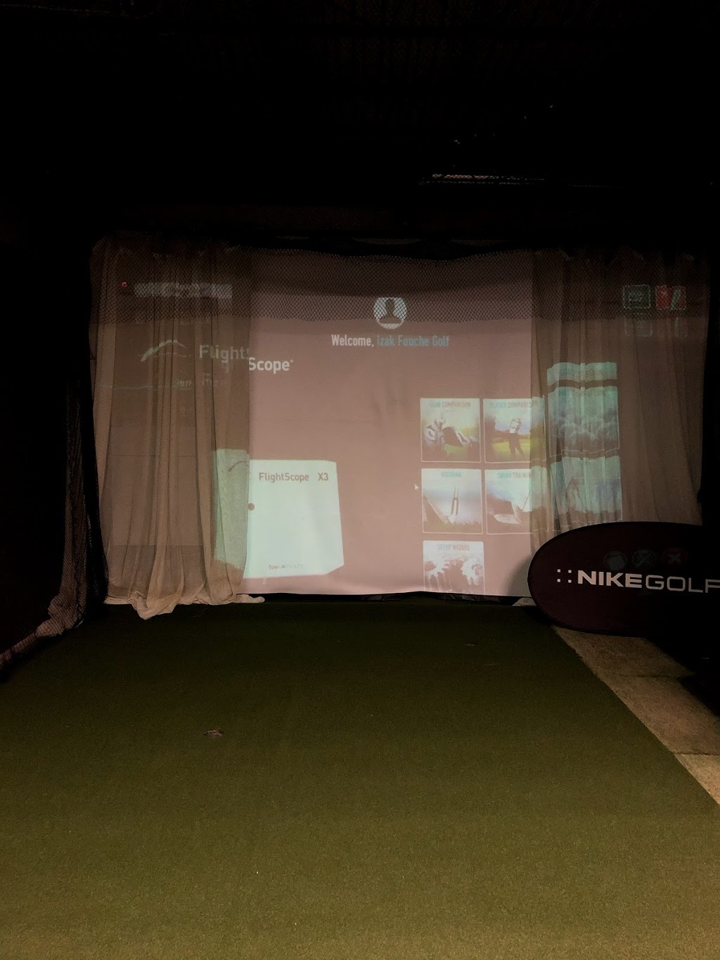 Burlington Indoor Golf & Golf School | 1233 Dillon Rd, Burlington, ON L7M 1K6, Canada | Phone: (289) 828-2573