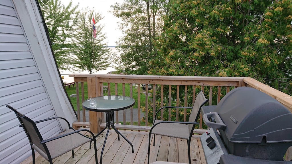 Sunshine Cove Cottage Resort | 248 Paudash St, Keene, ON K0L 2G0, Canada | Phone: (705) 295-4224