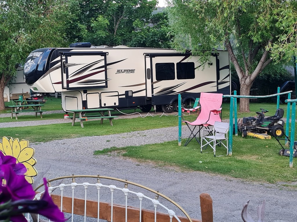 Gold Trail RV Park | 1640 Cariboo Hwy, Clinton, BC V0K 1K0, Canada | Phone: (250) 459-2638