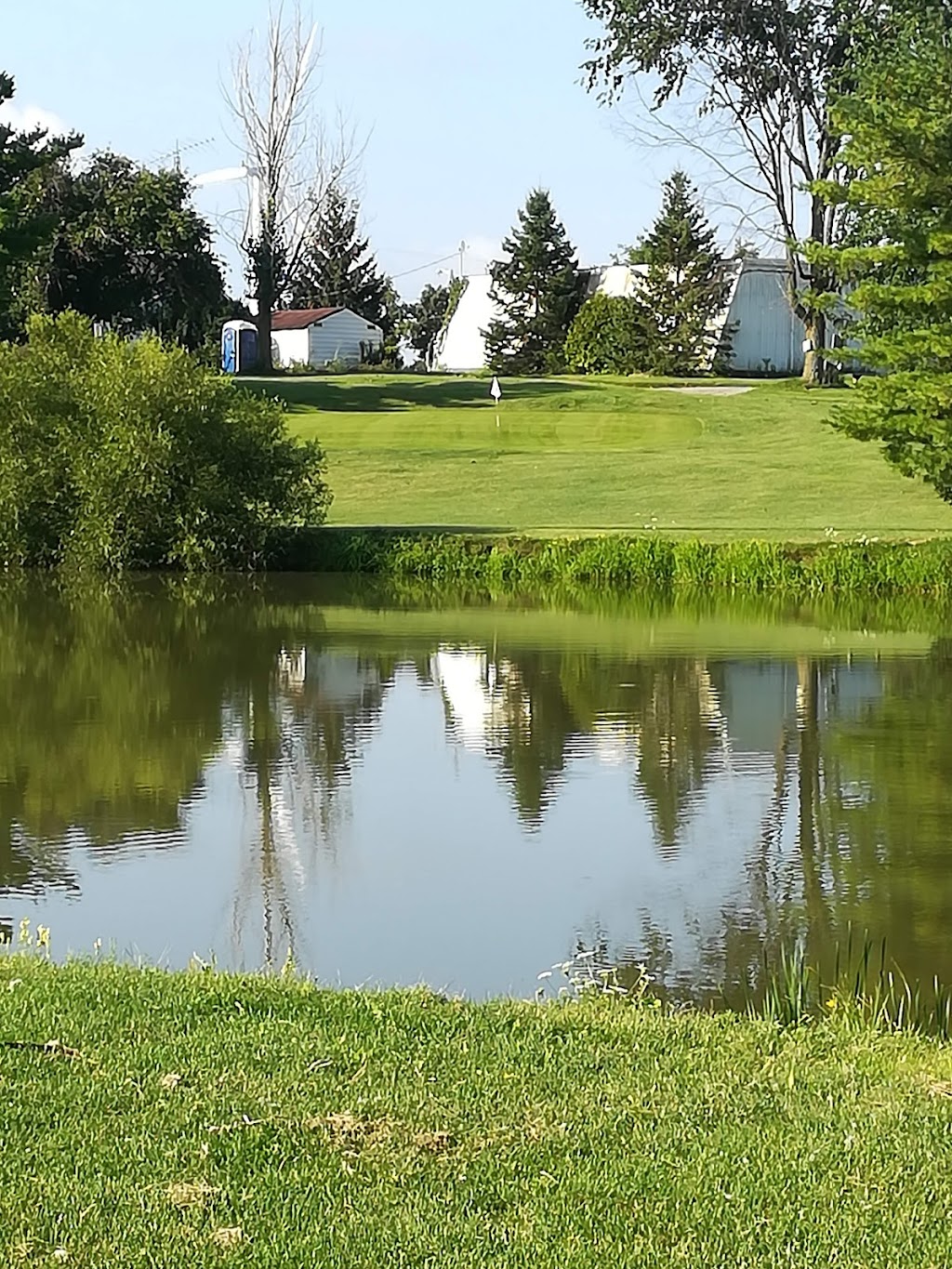 Sandusk Golf Club | 1445 Sandusk Rd, Jarvis, ON N0A 1J0, Canada | Phone: (519) 587-5886