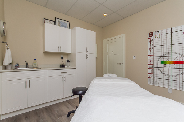 Clayton Heights Chiropractic | 18810 72 Ave #204, Surrey, BC V4N 3G6, Canada | Phone: (778) 574-2629