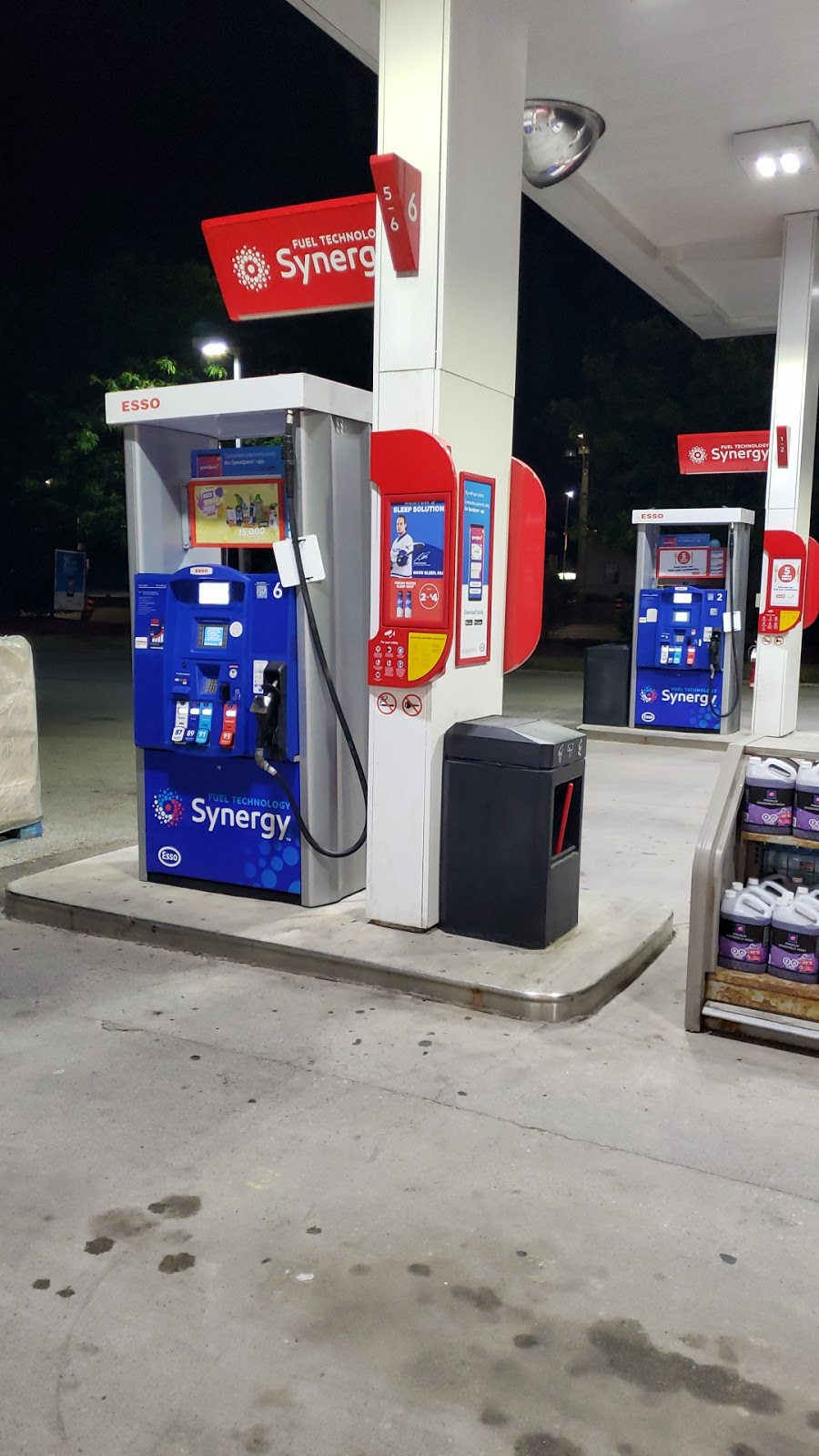 ESSO CIRCLE K | 6415 Dixie Rd, Mississauga, ON L5T 1A4, Canada | Phone: (905) 565-8357