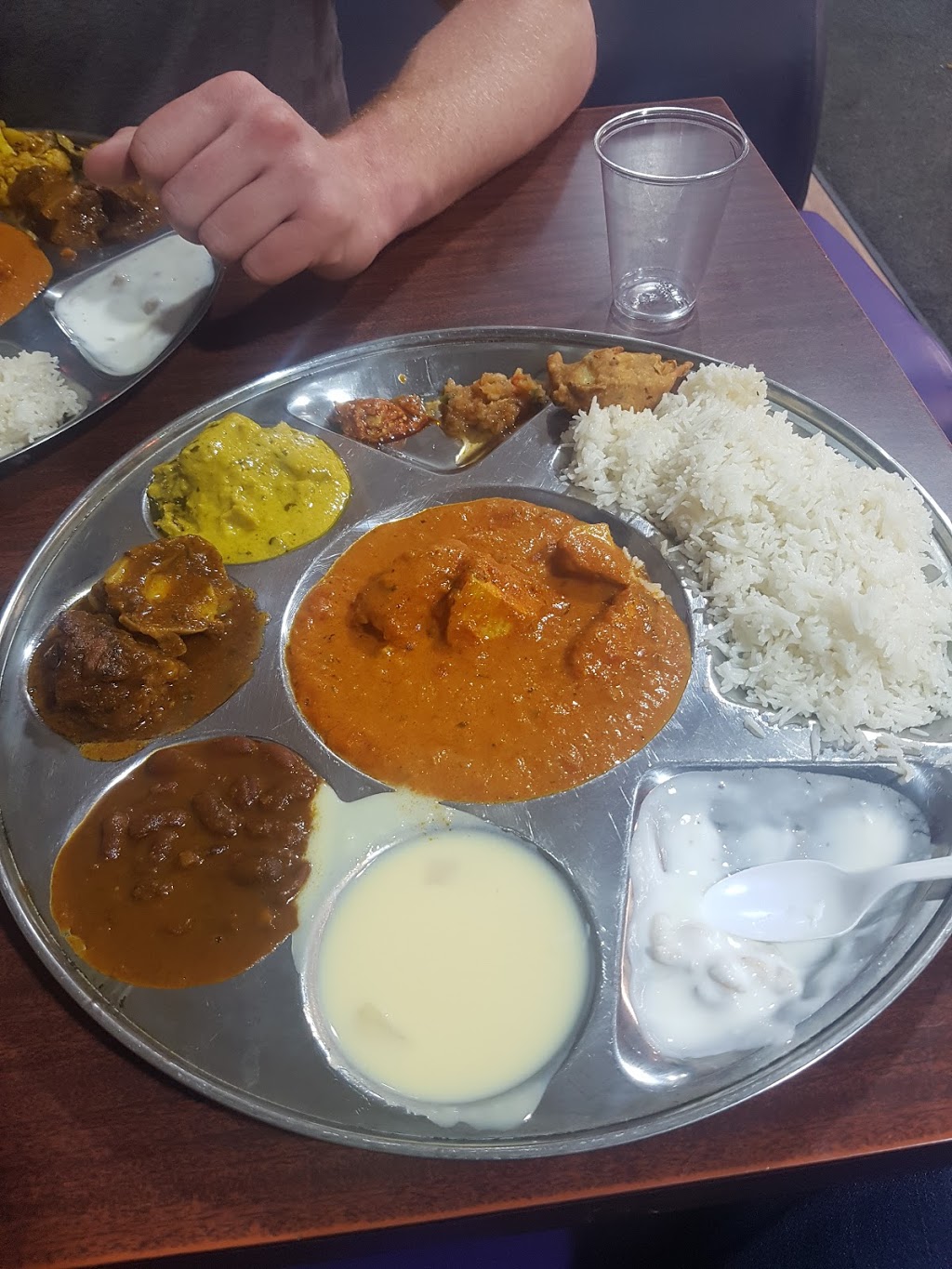 Bhojan Bhandar Tiffin Tav | 8 Keewatin St, Winnipeg, MB R3E 3B7, Canada | Phone: (204) 615-1919