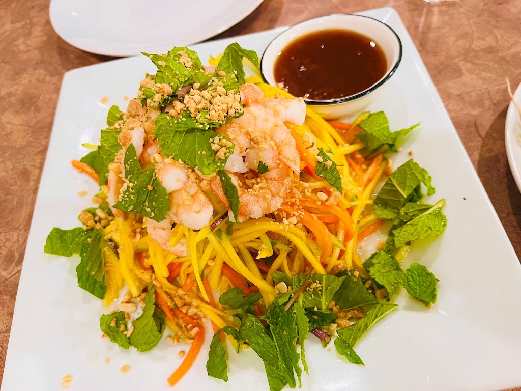 Pho Huydat Vietnamese Noodle House | 311 19 St NW, Calgary, AB T2N 2J2, Canada | Phone: (403) 270-8818