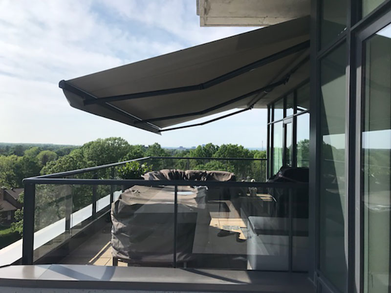 Jans Awnings & Rollshutters | 3430 Dunrobin Rd, Woodlawn, ON K0A 3M0, Canada | Phone: (613) 832-2345