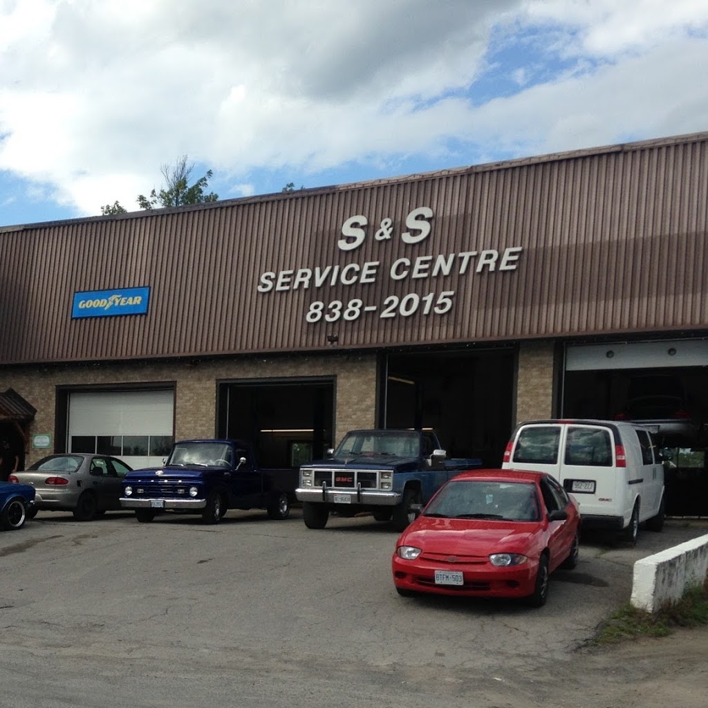 S & S Service Centre | 4 Colonel Murray St, Richmond, ON K0A 2Z0, Canada | Phone: (613) 838-2015