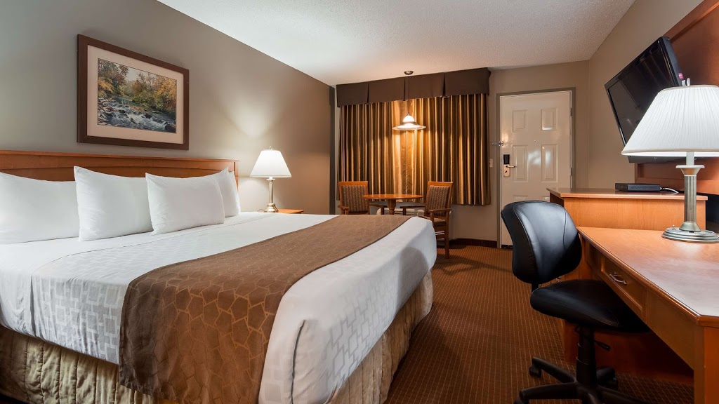 SureStay Plus Hotel By Best Western Salmon Arm | 61 10 St SW, Salmon Arm, BC V1E 1E4, Canada | Phone: (250) 832-9793