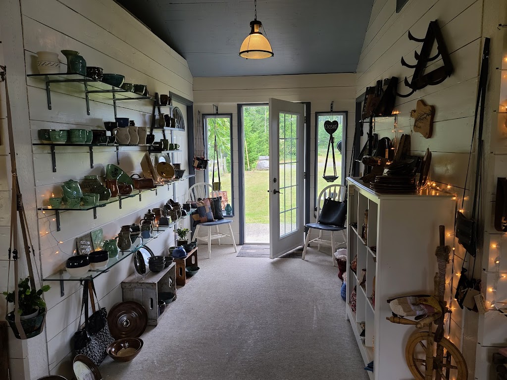 Bug House Flats Shoppe | 1024 Pillar Rd, Qualicum Beach, BC V9K 2J8, Canada | Phone: (250) 752-7077