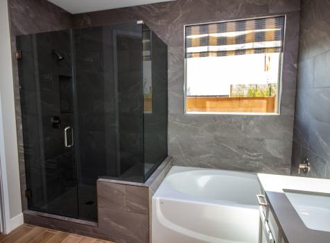 Glass Bath Doors Ottawa | 1505 Laperriere Ave suite 374, Ottawa, ON K1Z 7T1, Canada | Phone: (613) 222-1578