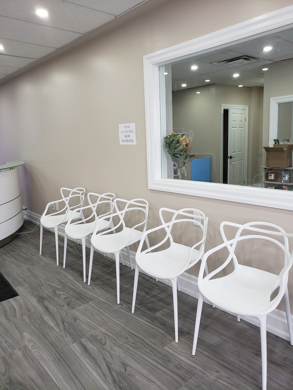 Mediplex Walk-in Clinic | 930 Wilson Ave, North York, ON M3K 1E7, Canada | Phone: (416) 901-5426