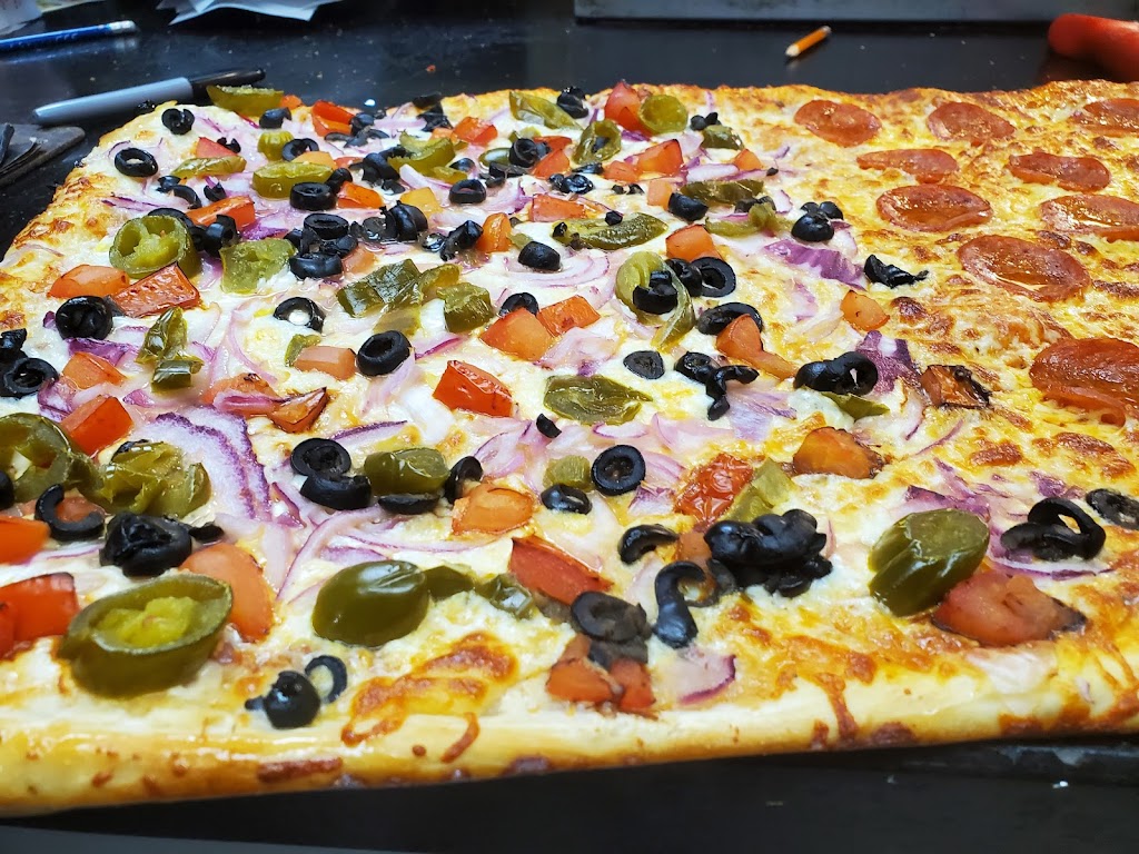 Babas Pizza, Malton (Derry & Airport) | 7071 Airport Rd unit 3, Mississauga, ON L4T 4J3, Canada | Phone: (905) 673-7786