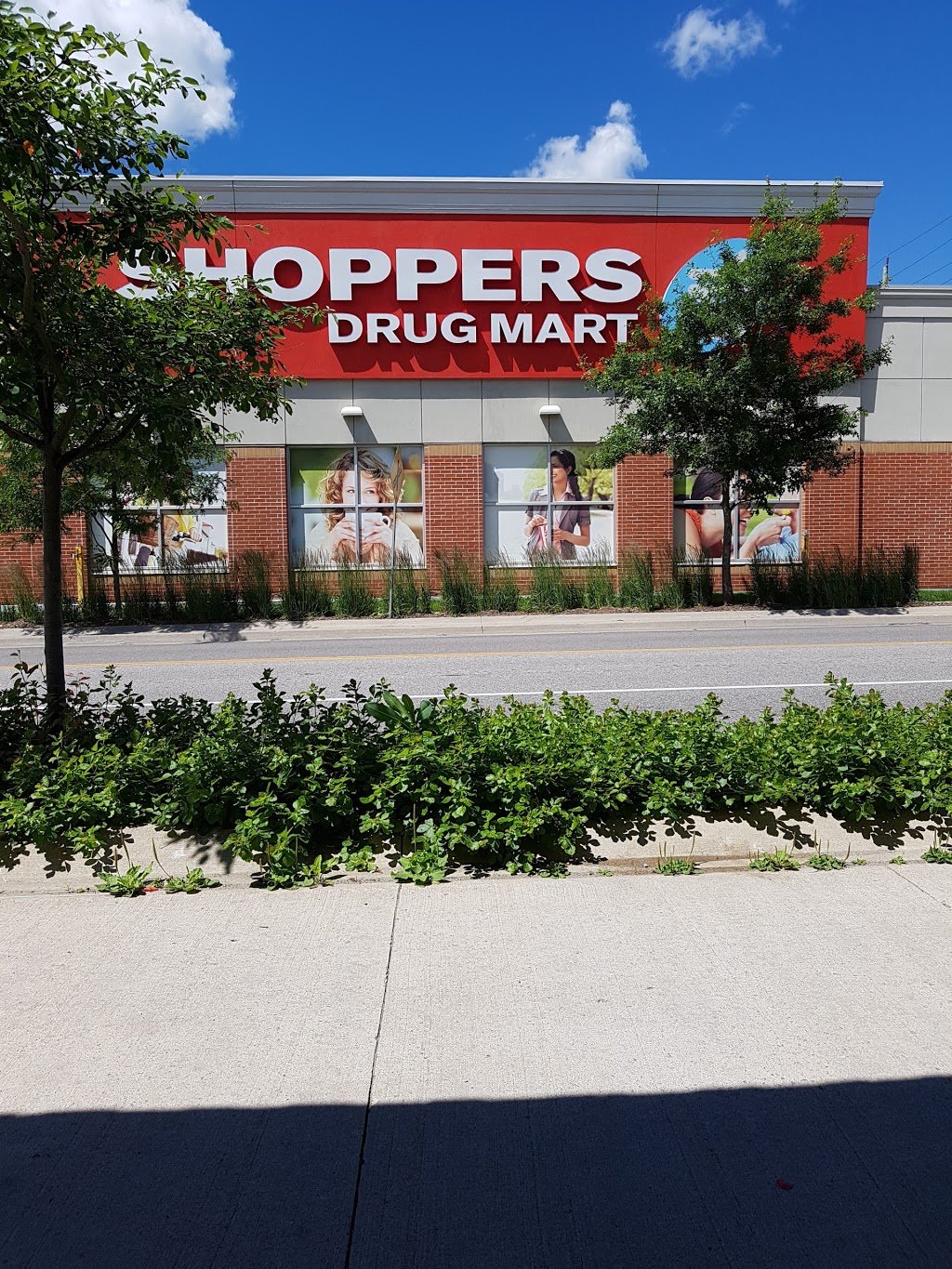 Shoppers Drug Mart | 511 Muskoka Rd S, Gravenhurst, ON P1P 1J8, Canada | Phone: (705) 687-2838