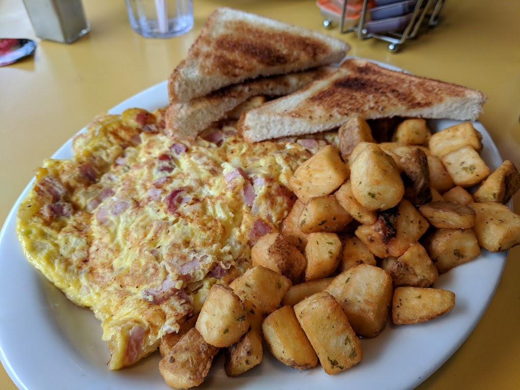 Pleasant Street Diner | 205 Pleasant St #101, Dartmouth, NS B2Y 3R5, Canada | Phone: (902) 469-7770