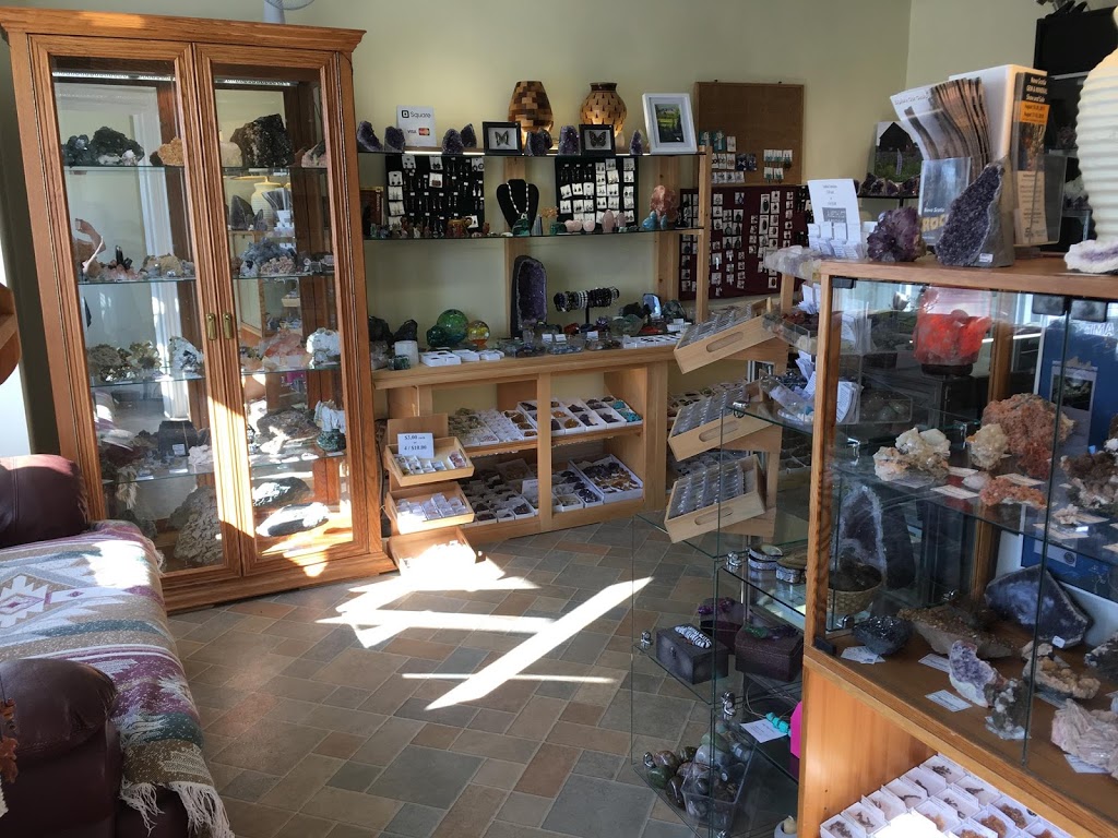 Amethyst Boutique | 76 Victoria St, Parrsboro, NS B0M 1S0, Canada | Phone: (902) 489-4367