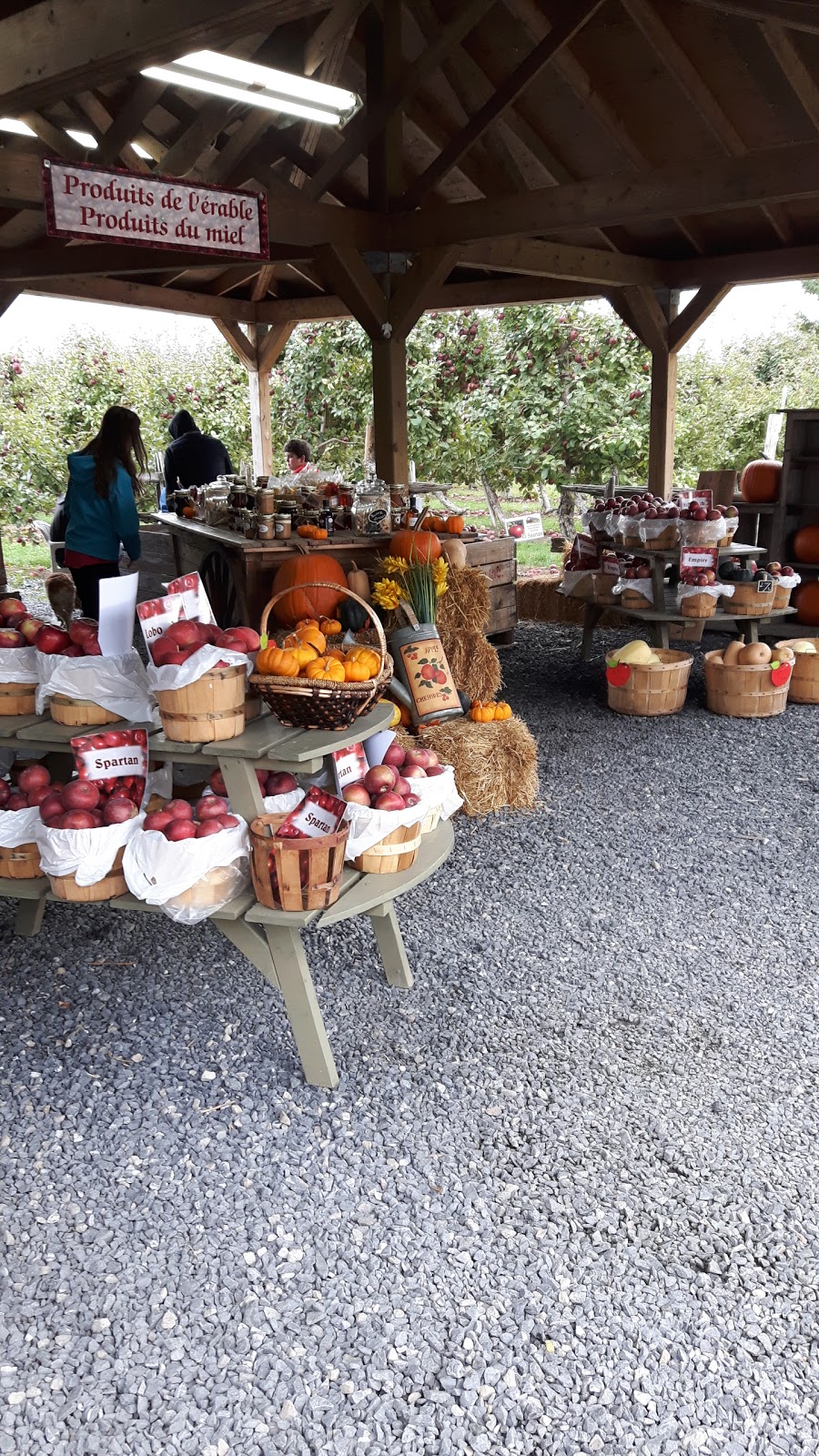 Orchard The Old Barn | 1245 Rang Double, Rougemont, QC J0L 1M0, Canada | Phone: (450) 469-4087