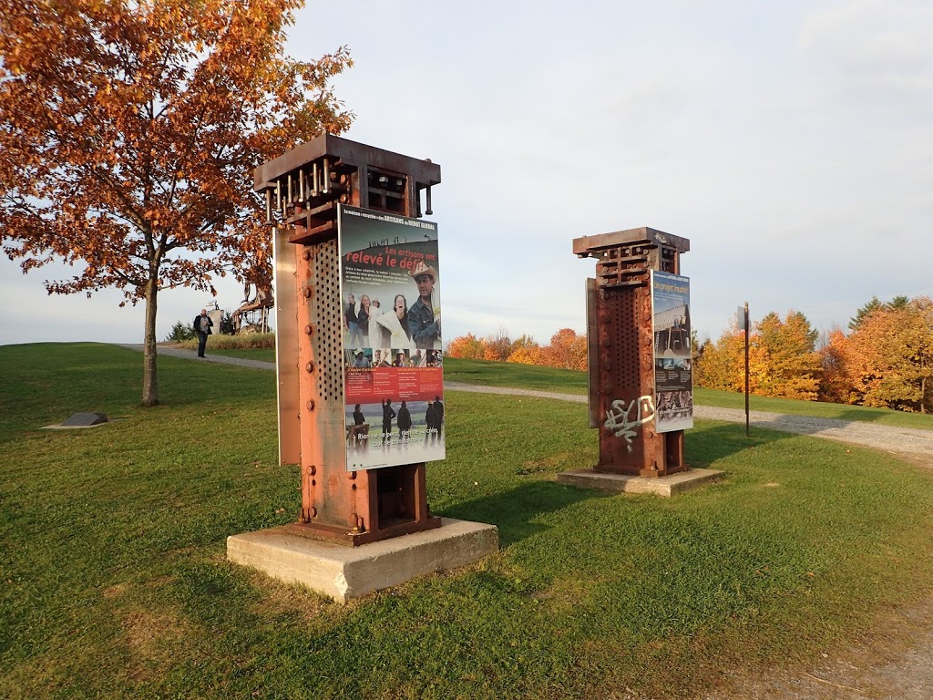 Maison recyclée des Artisans du rebut global | 100 Chemin du Mont Saint Michel, Saint-Norbert-dArthabaska, QC G0P 1B0, Canada | Phone: (819) 357-1756