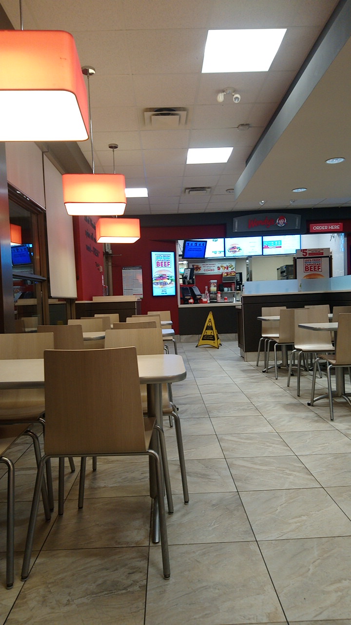 Wendys | 5051 Harvester Rd, Burlington, ON L7L 6S1, Canada | Phone: (905) 637-3964