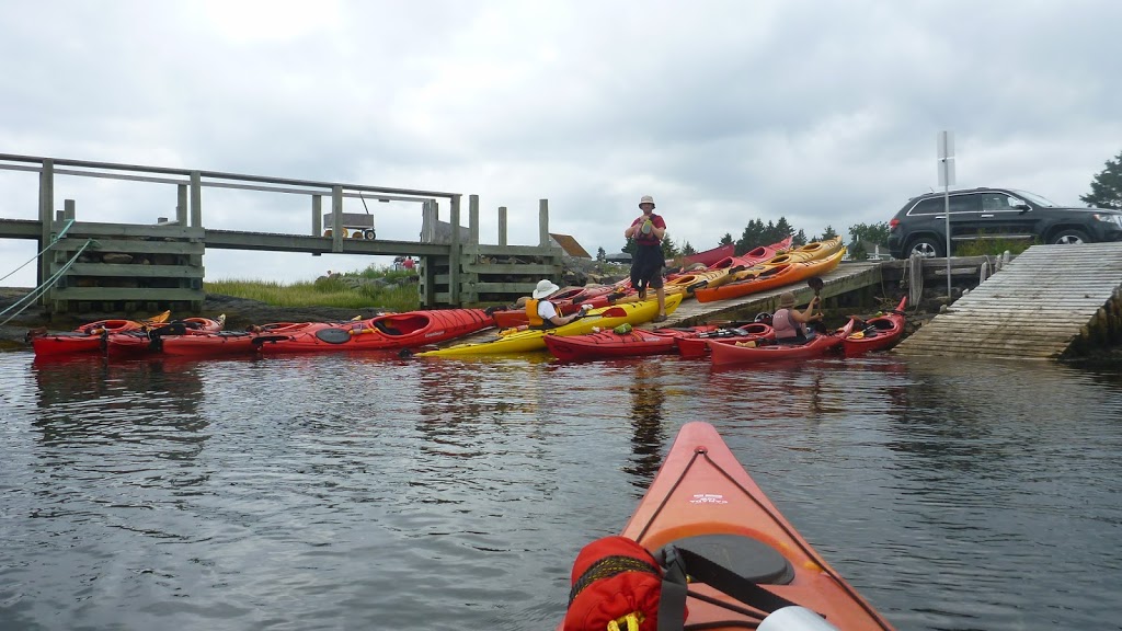 Pleasant Paddling | 245 The Point Rd, Lunenburg, NS B0J 2C0, Canada | Phone: (902) 541-9233