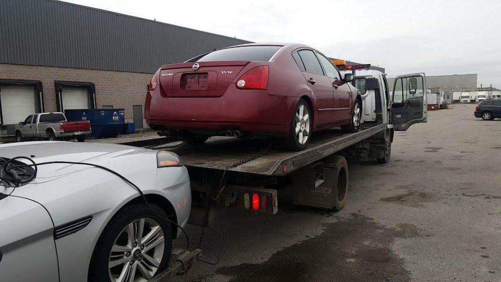 Junk Car Removal Brampton | 17 Knightsbridge Rd unit # 904, Brampton, ON L6T 3X9, Canada | Phone: (647) 694-9876