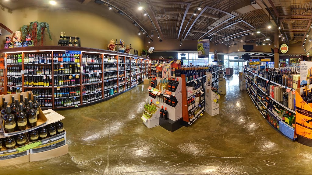 Queensborough Landing Liquor Store | T -140, 805 Boyd St, New Westminster, BC V3M 5X2, Canada | Phone: (604) 521-3733