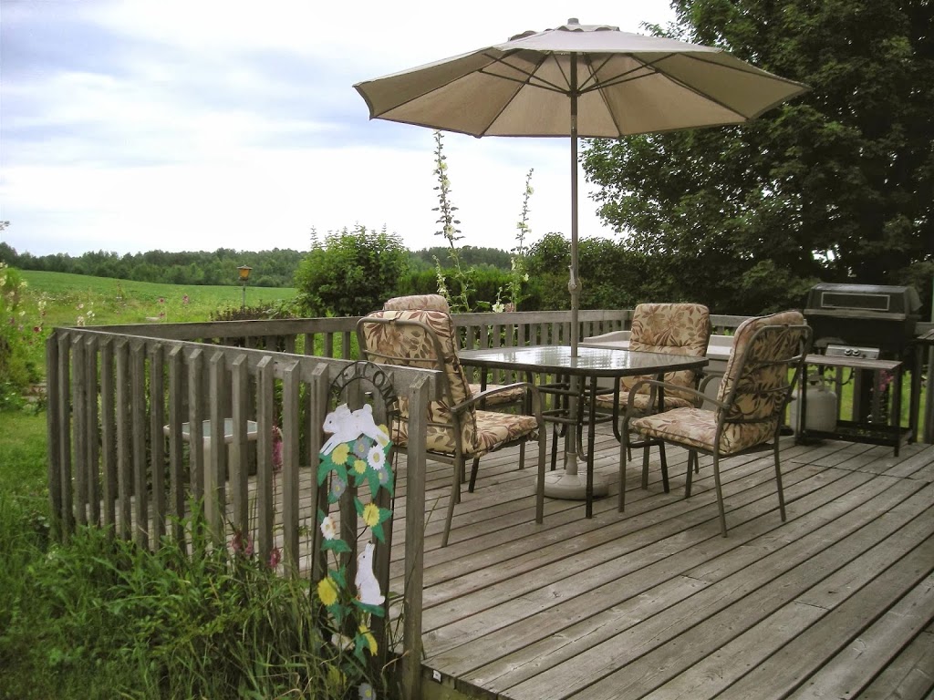 Peaceful Haven Bed And Breakfast | Concession Rd 12 W, Perkinsfield, ON L0L 2J0, Canada | Phone: (705) 549-5605