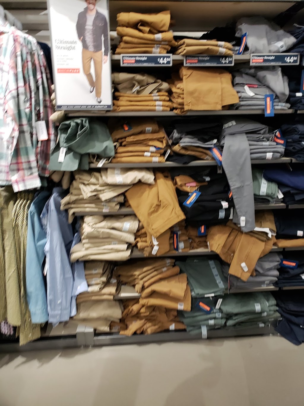 Old Navy | CROSSIRON MILLS, 261055 Crossiron Blvd ste p-630, Rocky View No. 44, AB T4A 0G3, Canada | Phone: (587) 535-1394