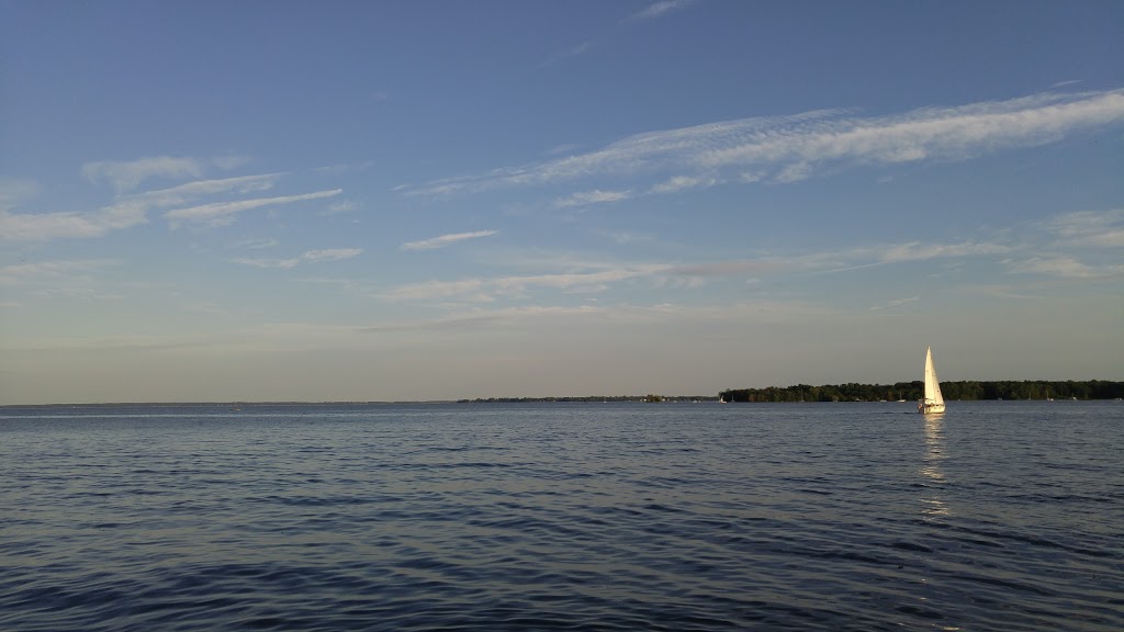 Lakeview Boat Launch | Lakeshore Rd, Beaconsfield, QC H9W 4K4, Canada