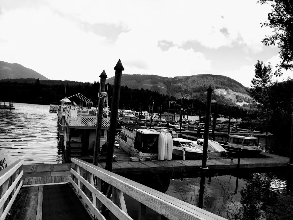 Cowichan Lake Marina | 415 Point Ideal Dr, Lake Cowichan, BC V0R 2G0, Canada | Phone: (250) 749-3530