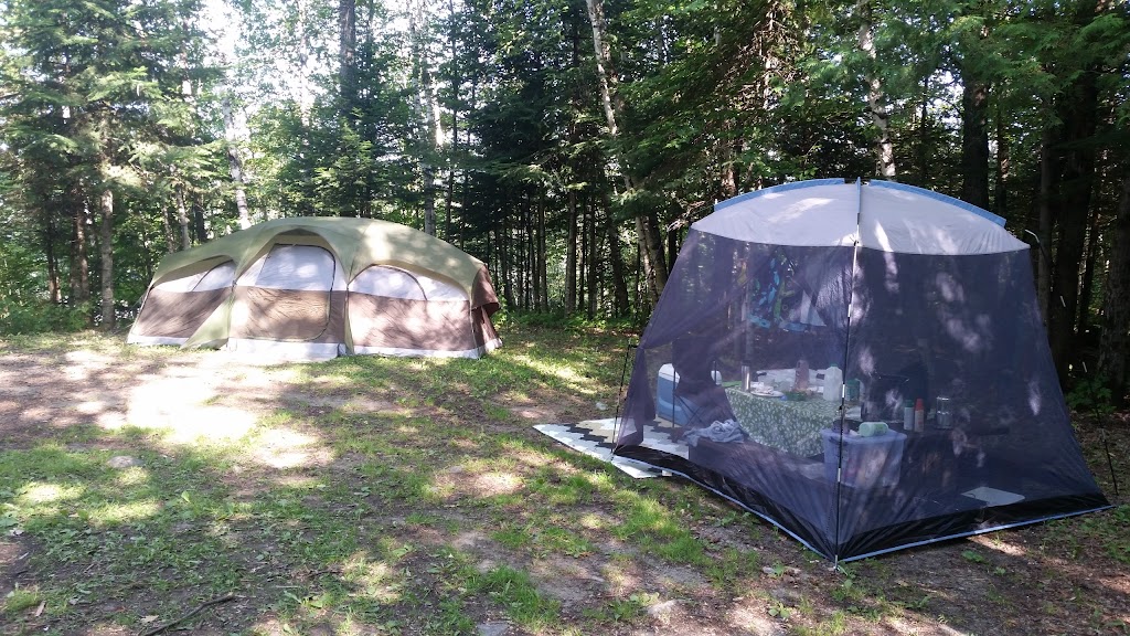 Camping Sainte-Véronique | 320 Ch du Tour du Lac Tibériade, Rivière-Rouge, QC J0T 1T0, Canada | Phone: (819) 275-2155