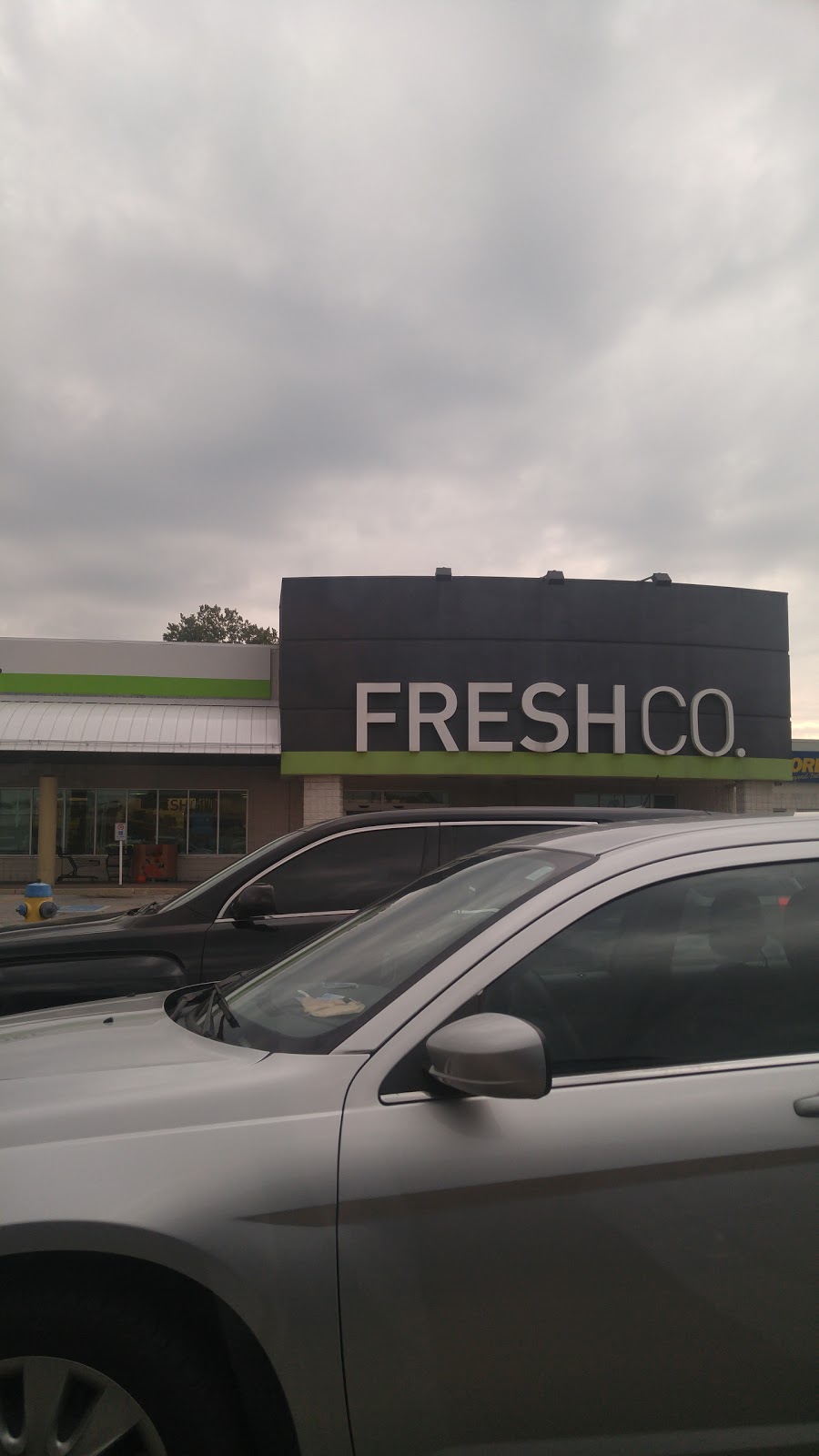 FreshCo LaSalle Malden & Delmar | 5840 Malden Rd, Windsor, ON N9H 1S4, Canada | Phone: (519) 250-6555