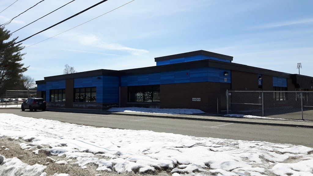 École Le Rucher | 855 Rue des Érables, Mascouche, QC J7L 3H2, Canada | Phone: (450) 492-3603