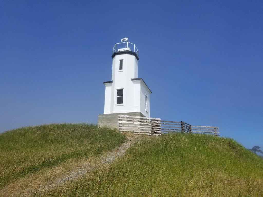 LIGHTHOUSE SAN JUAN | 339 Lighthouse Ln, Friday Harbor, WA 98250, USA | Phone: (360) 298-2577