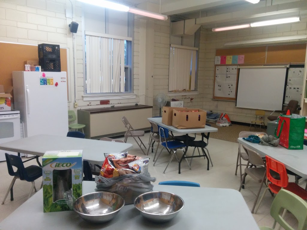 Copper Cliff Public School | 50 School St, Copper Cliff, ON P0M 1N0, Canada | Phone: (705) 682-4721