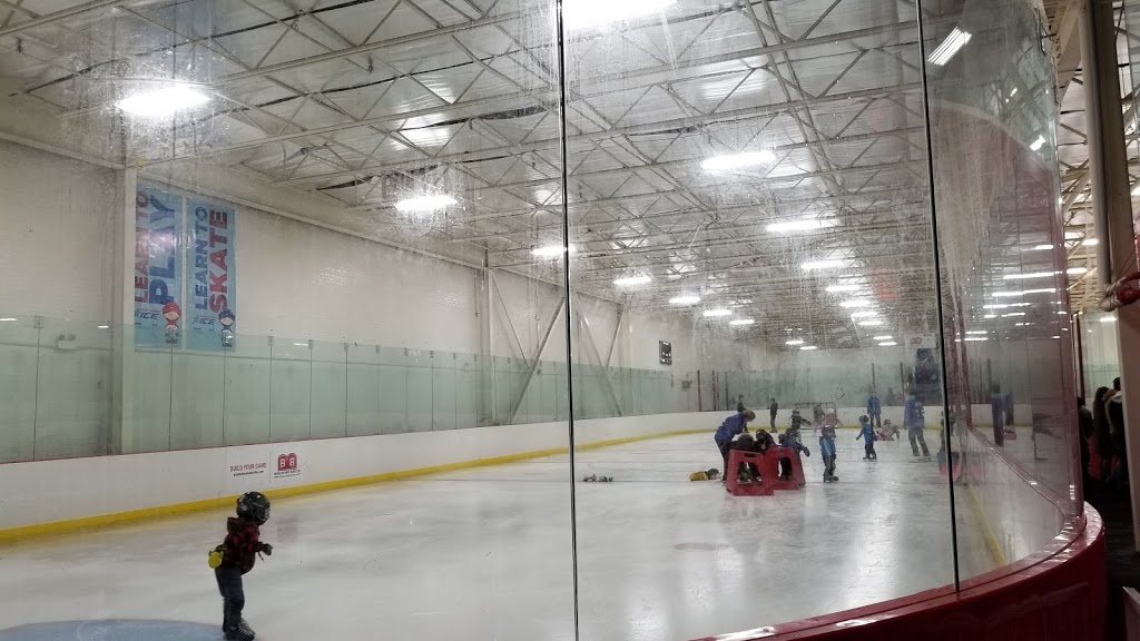 Paramount Ice Complex | 1107 Finch Ave W, North York, ON M3J 2P7, Canada | Phone: (416) 551-5306