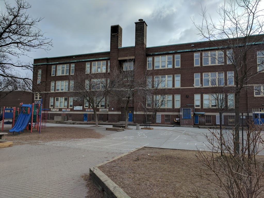 The Grove Community School | 108 Gladstone Ave, Toronto, ON M6J 3L2, Canada | Phone: (416) 393-9150