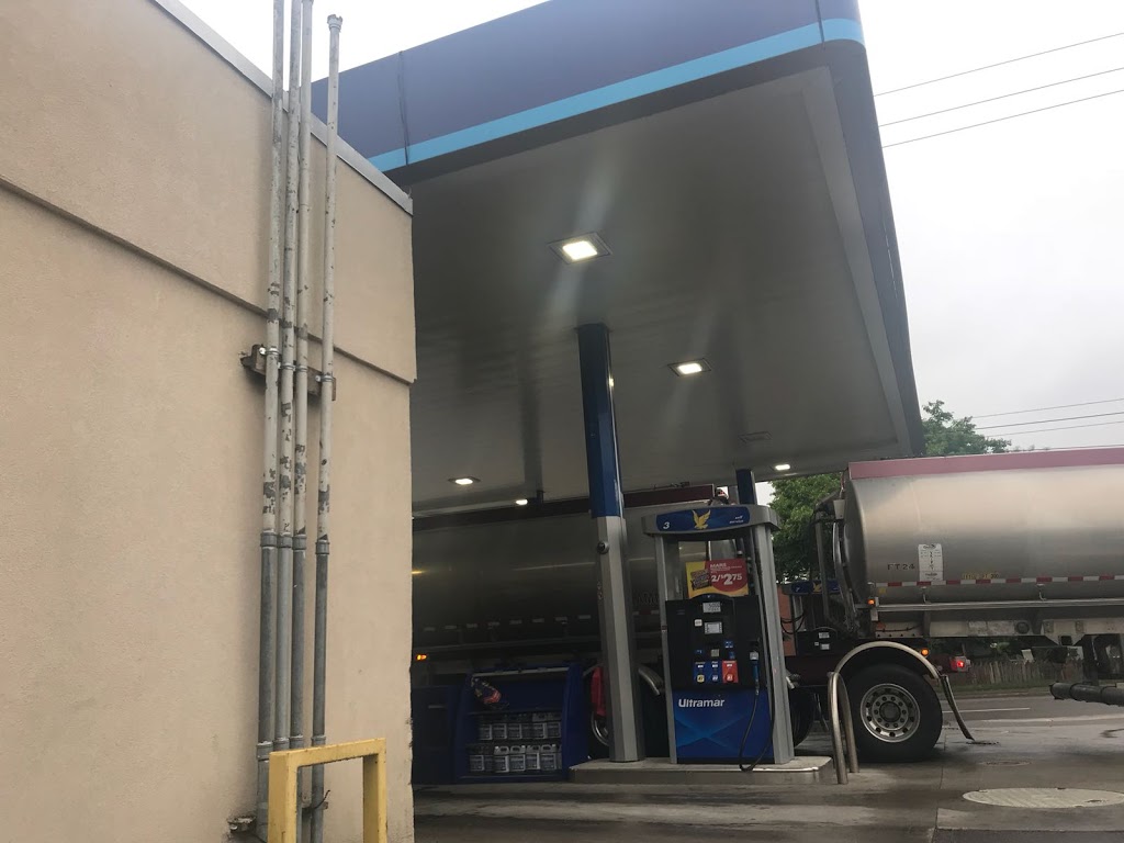 Ultramar | 1121 Broadview Ave, East York, ON M4K 2S4, Canada | Phone: (416) 696-2857