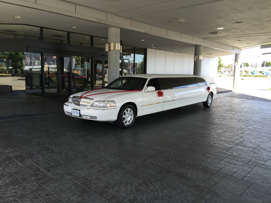 Moonlight Limos - Coquitlam | 2799 Nash Dr, Coquitlam, BC V3B 6Y4, Canada | Phone: (604) 209-6095