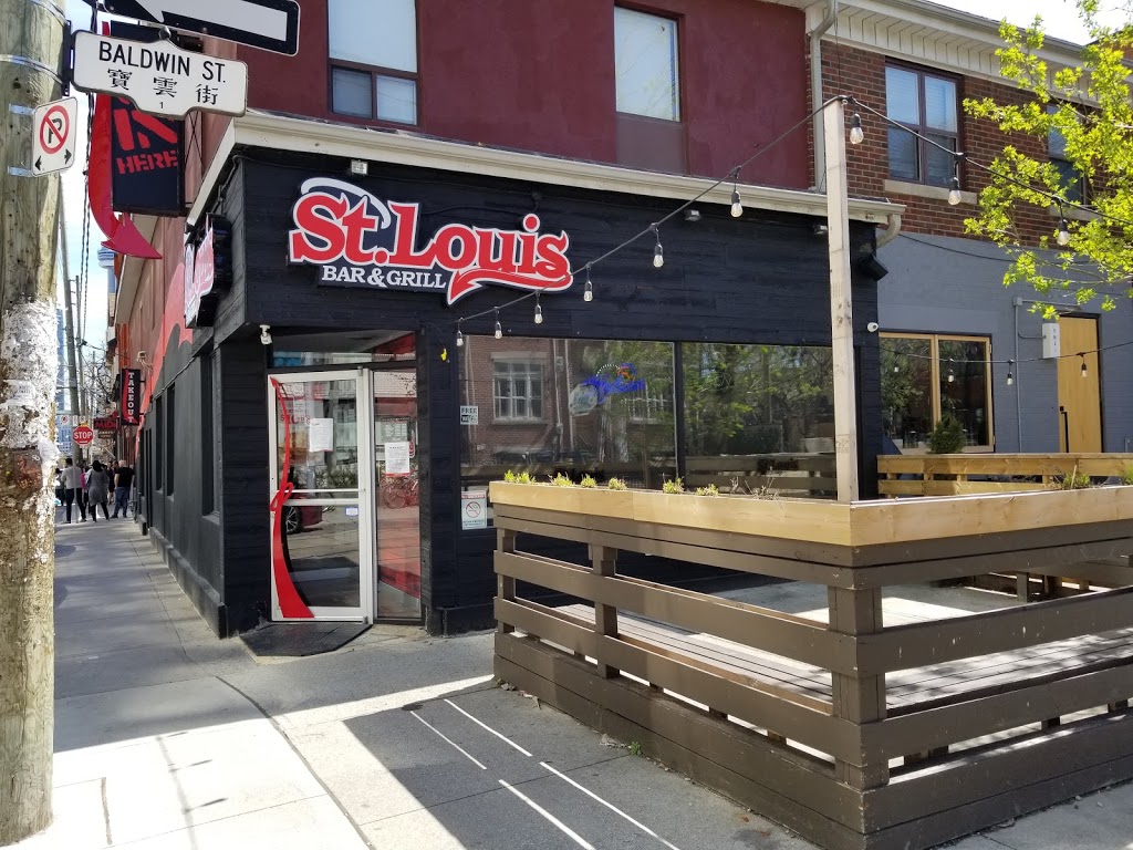 St. Louis Bar & Grill | 1 Baldwin St, Toronto, ON M5T 1L1, Canada | Phone: (647) 343-9464