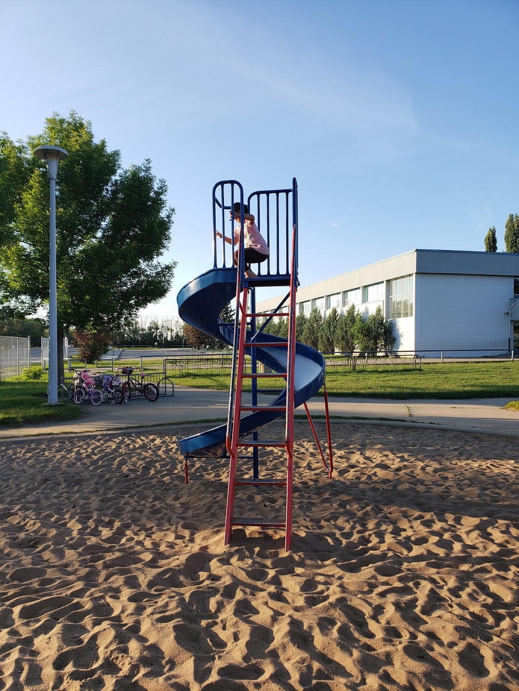 Ellerslie campus school park | 521 66 St SW, Edmonton, AB T6X 1A3, Canada