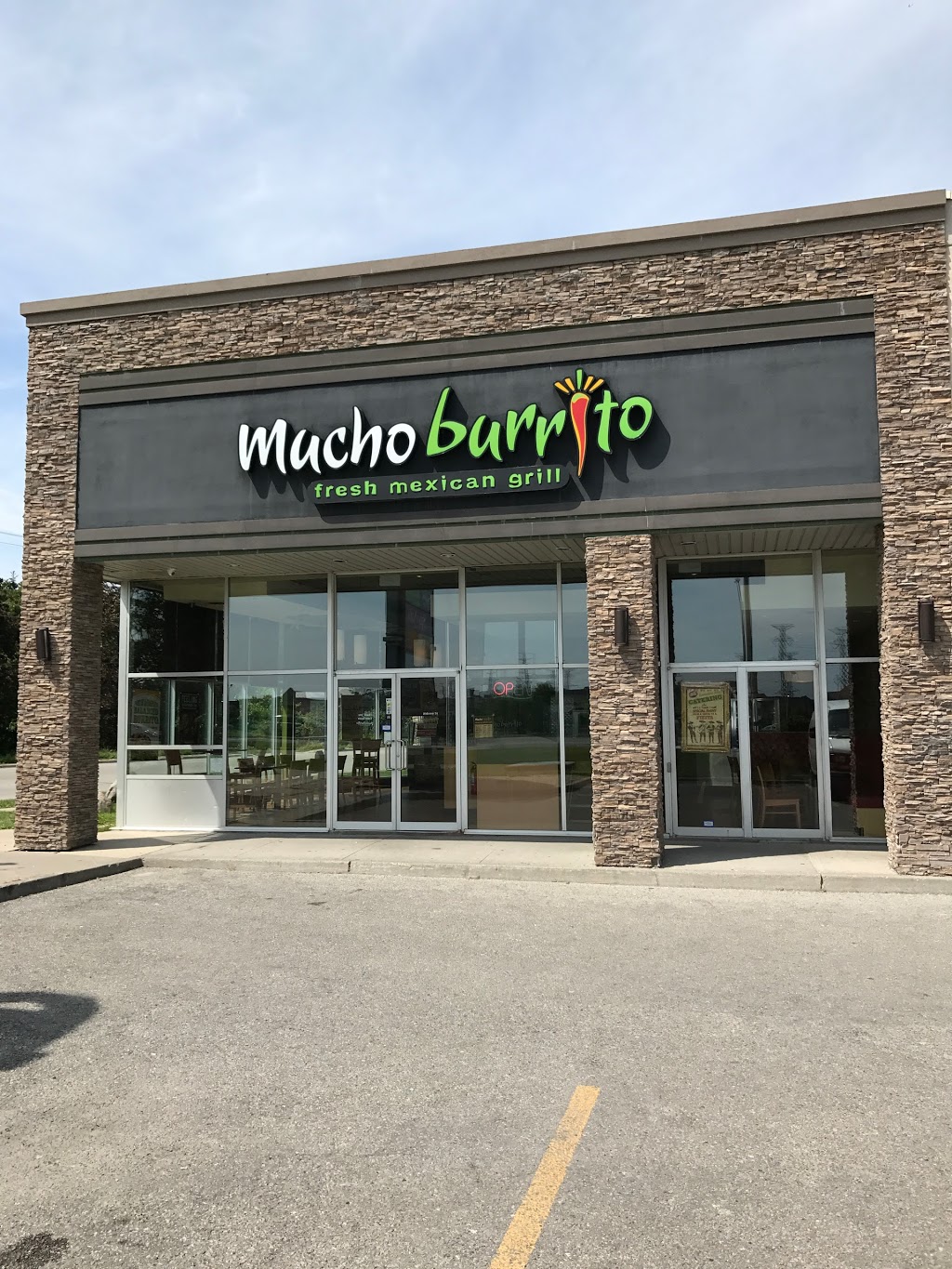 Mucho Burrito Fresh Mexican Grill | 1550 Kingston Rd, Pickering, ON L1V 1C3, Canada | Phone: (905) 492-6824