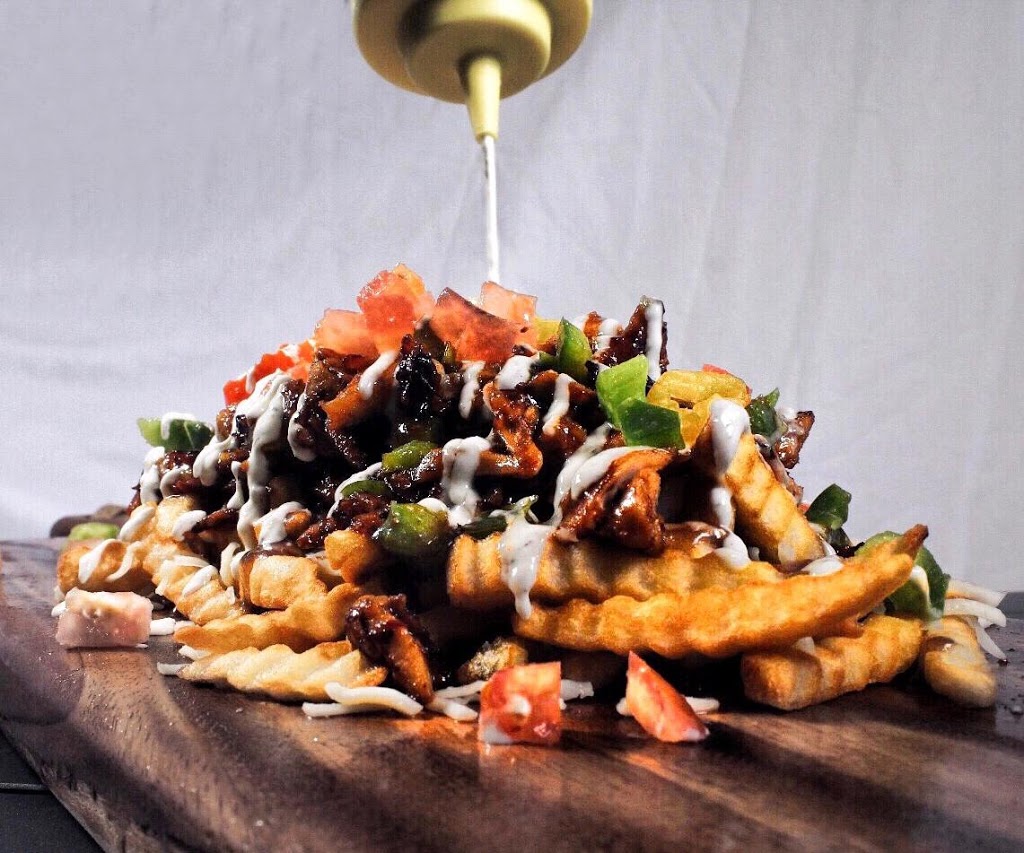 PrimeTime Donair & Poutine | 138, 1020 Sherwood Dr, Sherwood Park, AB T8A 2G4, Canada | Phone: (587) 456-9190