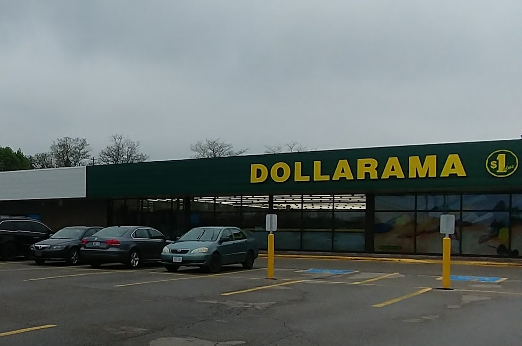 Dollarama | 450 Erb St W, Beechwood Dr, Waterloo, ON N2T 1H4, Canada | Phone: (519) 886-2527